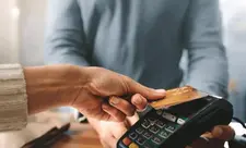 Ötən ay nağdsız kart ödənişlərinin həcmi 9 mlrd. manata yaxınlaşıb