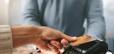 Ötən ay nağdsız kart ödənişlərinin həcmi 9 mlrd. manata yaxınlaşıb