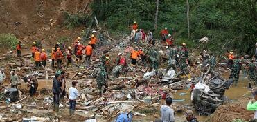 Şri-Lankada daşqın və sürüşmə nəticəsində ölənlərin sayı 31 nəfərə çatıb