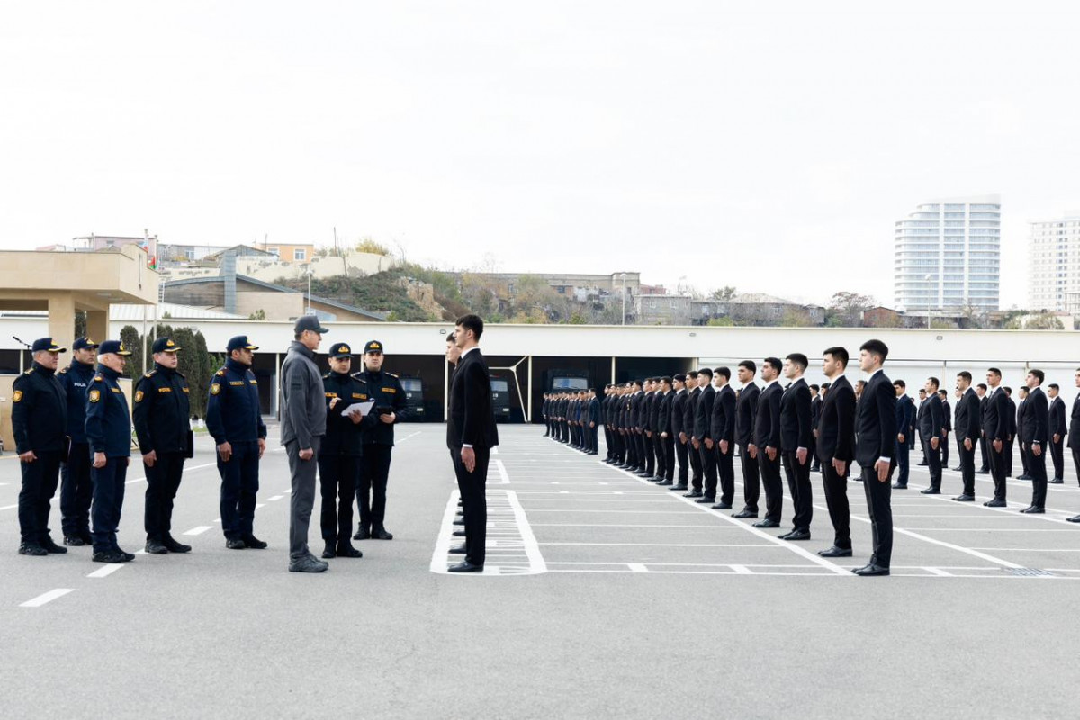 Vilayət Eyvazov sıra baxışı keçirib - VİDEO