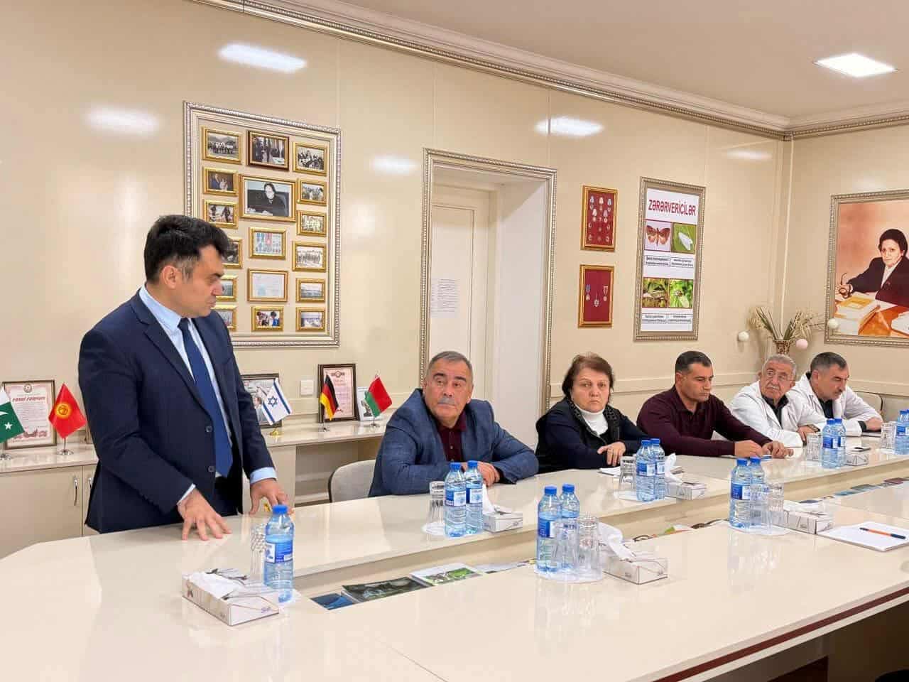 Qəhvəyi mərmər bağacığına qarşı bioloji mübarizənin tətbiqi müzakirə olunub