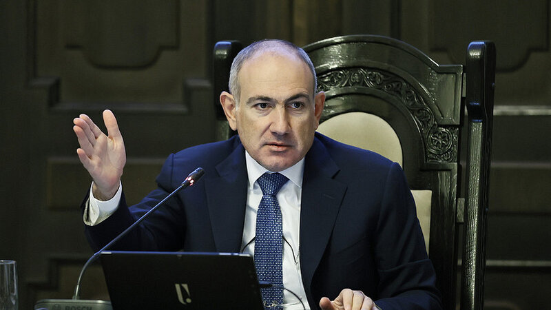 Paşinyan namizədliklə ilə bağlı qərarını açıqladı