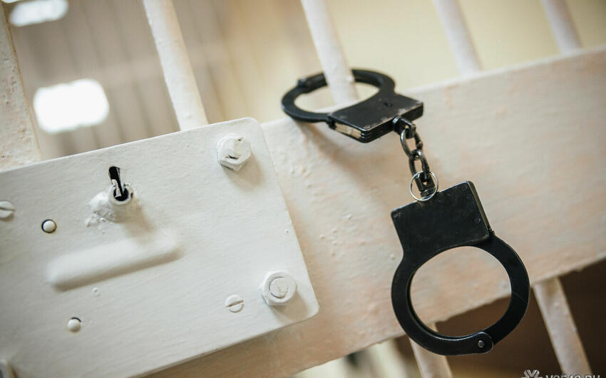 Polis evlərdən oğurluq edən şəxsləri saxlayıb