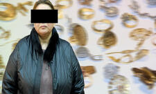 Dayə kimi çalışdığı evdən 60 min manatlıq qızıl oğurlayan şəxs tutulub - VİDEO