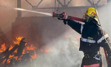 Bakıda çoxmərtəbəli binada yanğın başlayıb