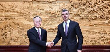 Azərbaycan və Çin maliyyə sektorları arasında qarşılıqlı əlaqənin dərinləşdirilməsini müzakirə edib