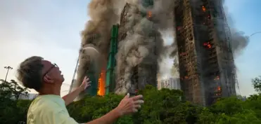 Honq Konqda yaşayış kompleksində yanğında ölənlərin sayı 94-ə çatıb  - YENİLƏNİB