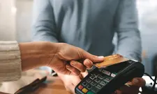 Azərbaycanda oktyabrda nağdsız ödənişlərin 88 %-i elektron ticarətin payına düşüb