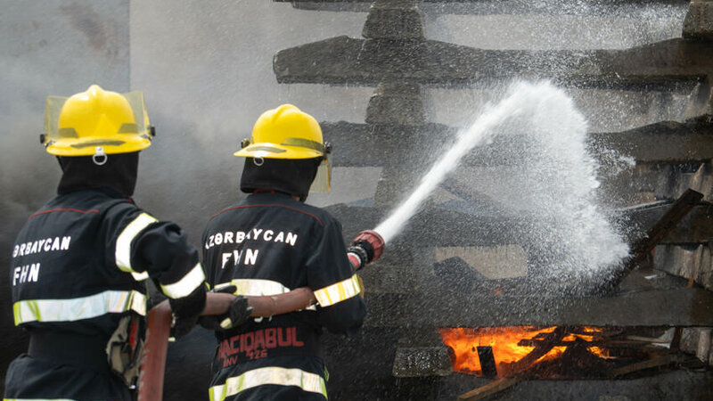 Gəncədə 3 otaqlı evdə yanğın olub