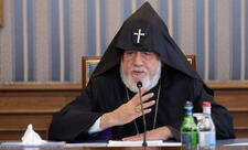 II Qaregin yepiskopların iclasını çağırıb