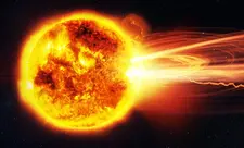 İlin ən güclü günəş alovlarından biri Günəşdə baş verib