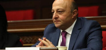 Ermənistanda müxalif deputat həbsdən azad edilib