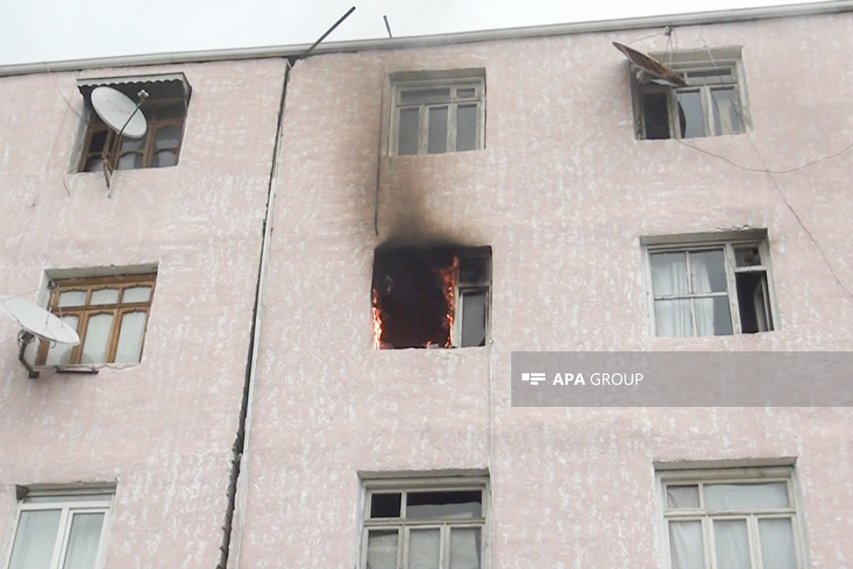 Sumqayıtda yataqxanada yanğın olub