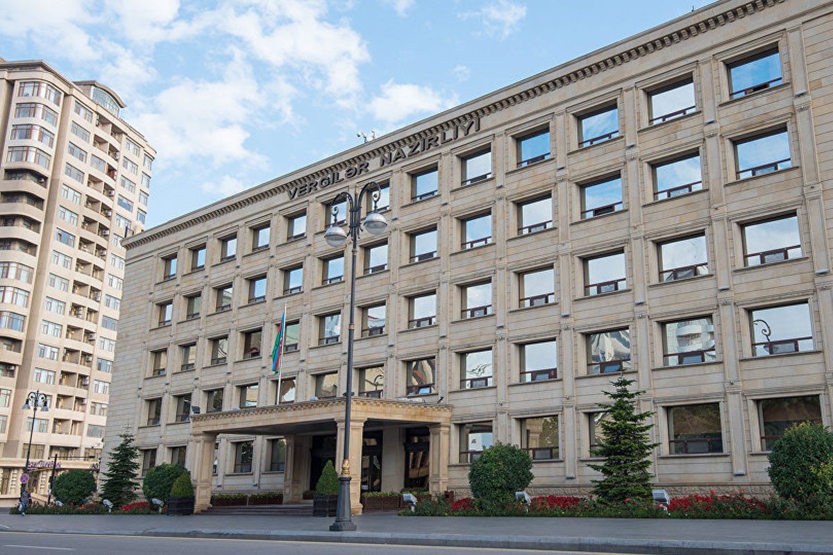 Vergi orqanlarına məlumat göndərilməli olan icazələrin siyahısı dəyişib