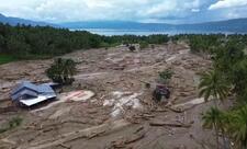 İndoneziyada daşqınlar nəticəsində ölənlərin sayı 702 nəfərə çatıb