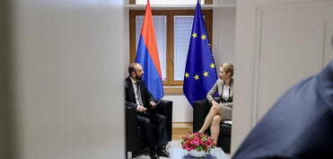 Aİ və Ermənistan əməkdaşlıqla bağlı strateji gündəlik qəbul edib