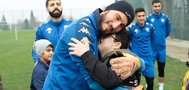 "Kəpəz" klubu əlilliyi olan şəxslərlə bağlı xüsusi tədbir təşkil edib