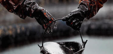 Dünya bazarlarında neft cüzi bahalaşıb