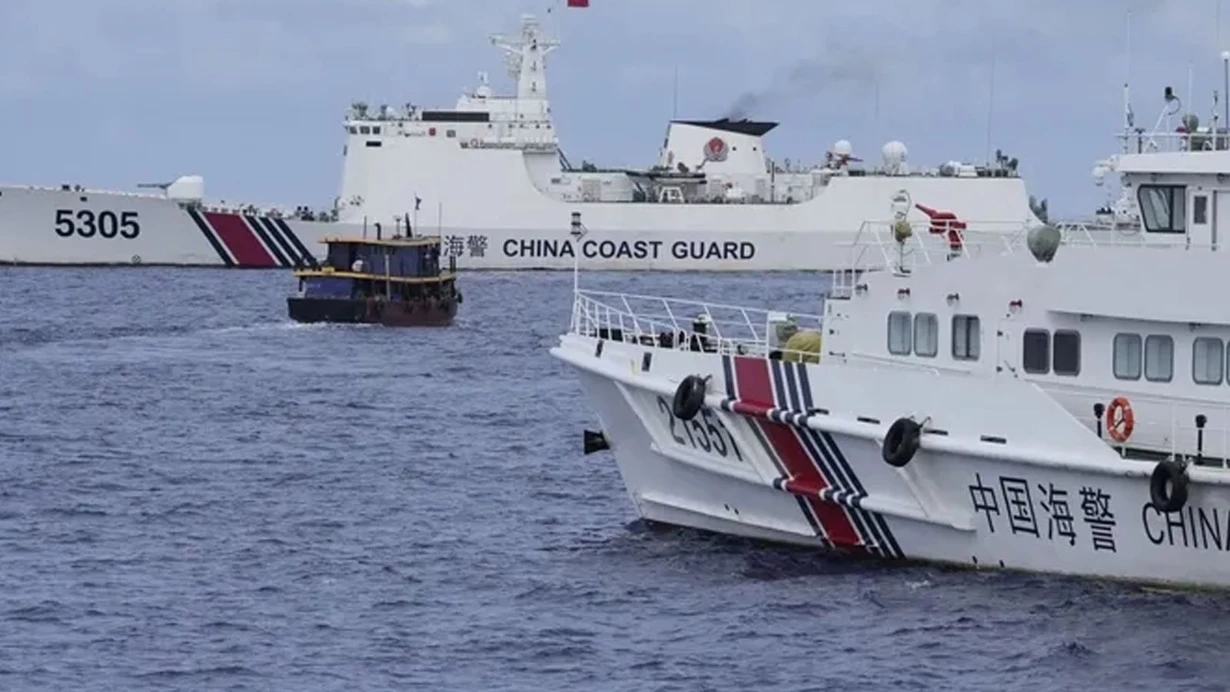 Çin sahil mühafizə gəmiləri Yaponiyanın ərazi sularını pozub
