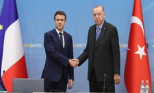 Ərdoğan Makronla Cənubi Qafqazı müzakirə edib