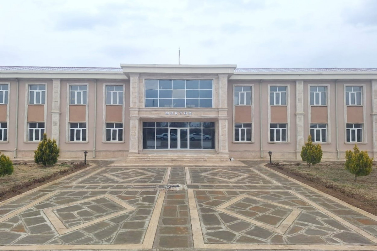 Naxçıvanda işdən çıxarılan məktəb direktoru vəzifəsinə bərpa edilib