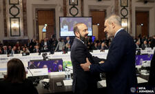 Mirzoyan Vyanada Hakan Fidanla görüşüb