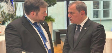 Ceyhun Bayramov Britaniyanın dövlət naziri Stefan Dauti ilə görüşüb