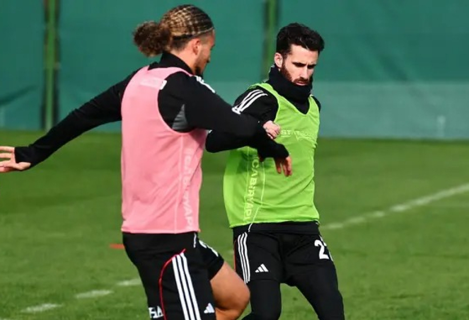 “Beşiktaş”dan ayrılmaq istəyən futbolçu məşqlərə geri qayıdıb
