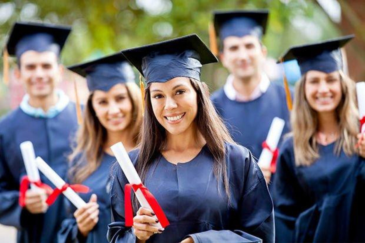 Gürcüstan dövlət universitetlərinə əcnəbi tələbə qəbulu dayandırılır