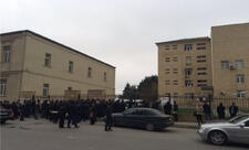 Sabunçu Tibb Mərkəzinin həyətində ölü döl tapılıb