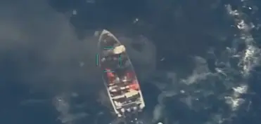 ABŞ Sakit okeanda narkotik qaçaqmalçı gəmisini vurub