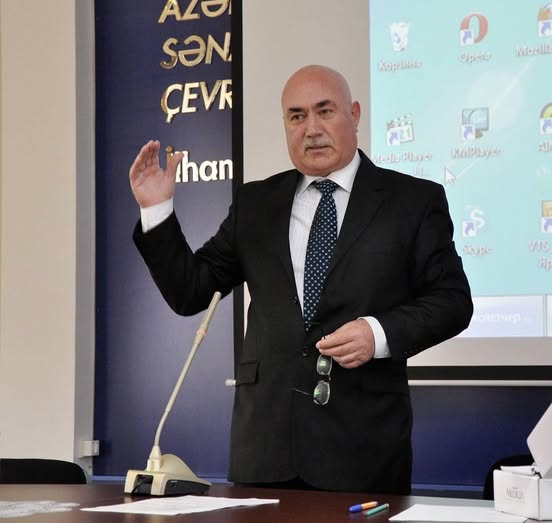 Mayıl Tağıyev nümunəsi...