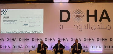 Dohada Hikmət Hacıyev və Armen Qriqoryan panel müzakirəsində iştirak edib