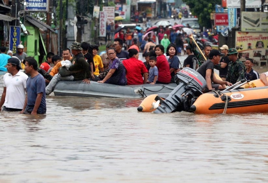 İndoneziyada daşqın nəticəsində ölənlərin sayı 950-yə çatıb