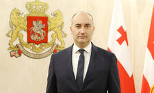 Gürcüstanın keçmiş müdafiə naziri həbsdə saxlanılıb