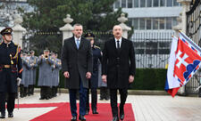 Prezident İlham Əliyevin Bratislavada rəsmi qarşılanma mərasimi olub