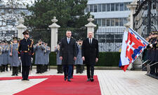 Prezident İlham Əliyevin Bratislavada rəsmi qarşılanma mərasimi olub