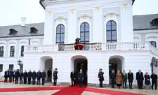 Prezident İlham Əliyevin Bratislavada rəsmi qarşılanma mərasimi olub