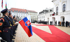 Prezident İlham Əliyevin Bratislavada rəsmi qarşılanma mərasimi olub