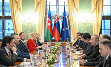 Bratislavada Azərbaycan və Slovakiya prezidentlərinin geniş tərkibdə görüşü olub