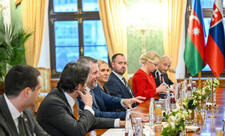 Bratislavada Azərbaycan və Slovakiya prezidentlərinin geniş tərkibdə görüşü olub