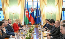 Bratislavada Azərbaycan və Slovakiya prezidentlərinin geniş tərkibdə görüşü olub