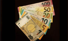 Xüsusi icra məmurunun standart haqqının məbləği təsdiqlənib