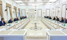 Milli Məclisin sədri Sahibə Qafarova İranın xarici işlər naziri ilə görüşüb