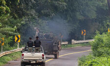 Tailand Kambocaya hava zərbələri endirir