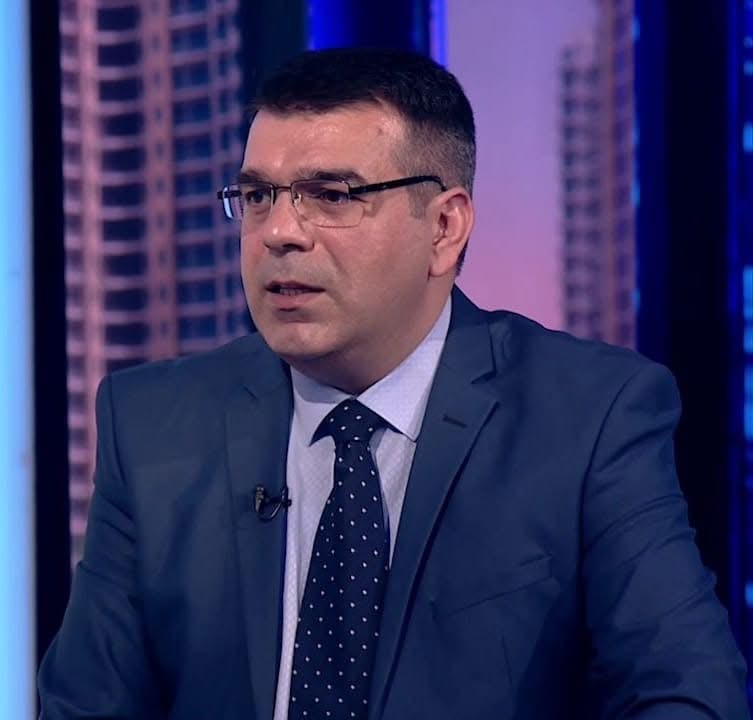 “Süni şəkildə şişirilmiş qiymətlərdə enmələr başlayıb”