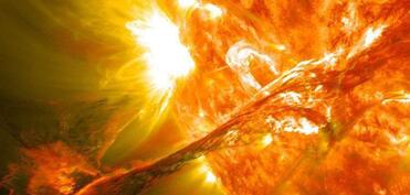 Günəşdə X sinfinə aid günəş parlaması baş verib