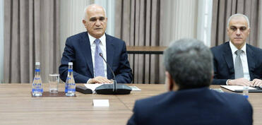 Şahin Mustafayev Abbas Əraqçi ilə görüşüb