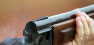 İstanbulda narkotacirlər polisi güllələyib