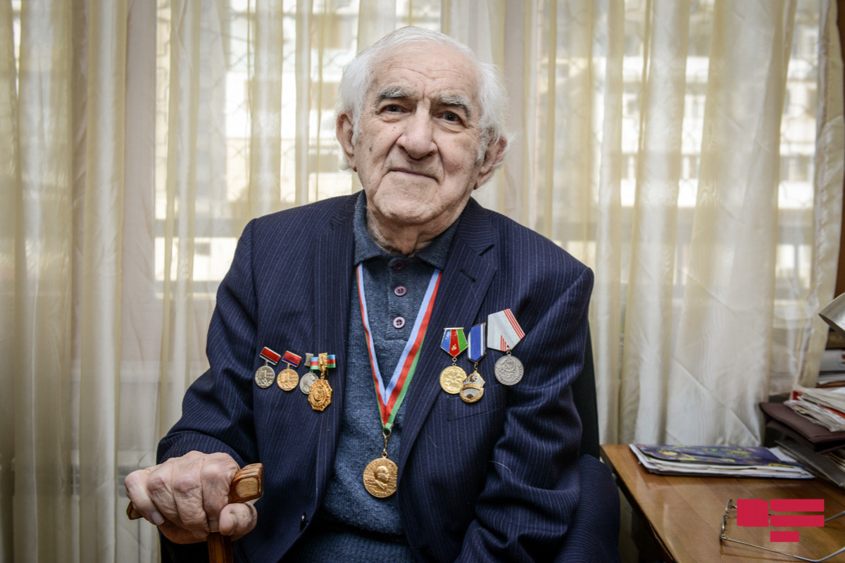 Tofiq Bakıxanov “Əmək” ordeni ilə təltif edilib - SƏRƏNCAM